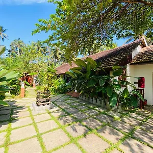 Bed & Breakfast Hotel Holiday Home, Kovalam